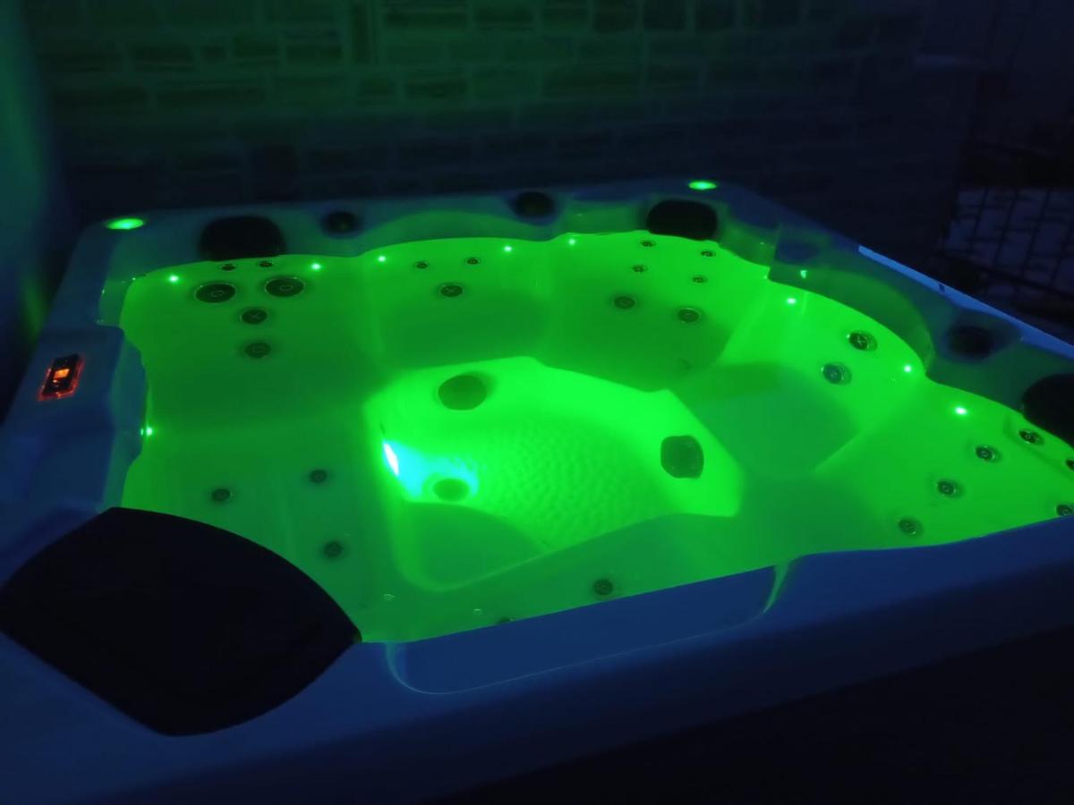 ムルテルBoutique La Perla Jacuzziアパートメント エクステリア 写真