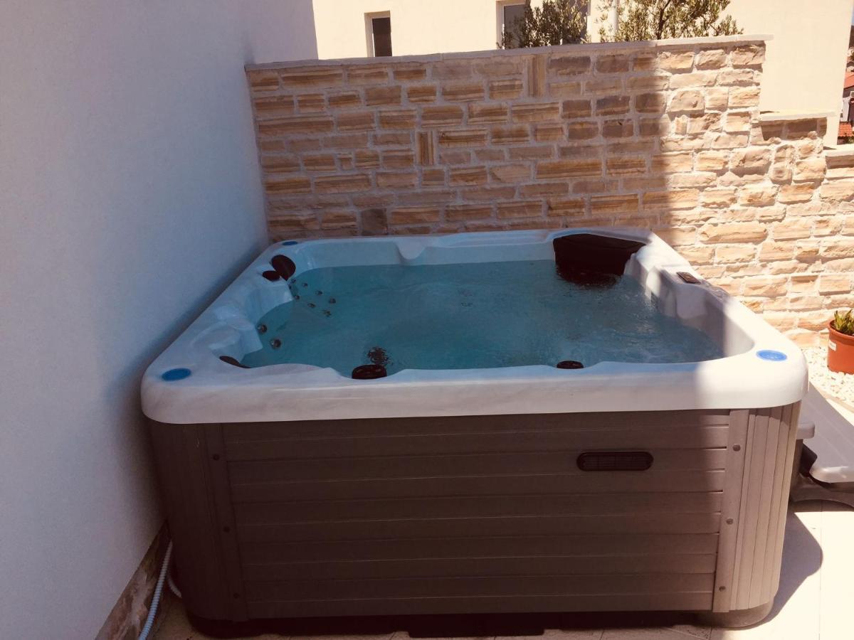 ムルテルBoutique La Perla Jacuzziアパートメント エクステリア 写真